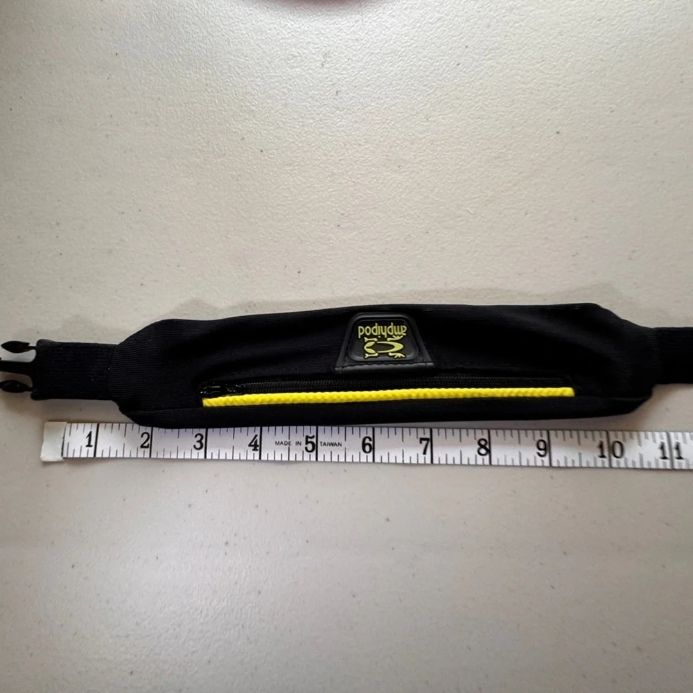 Amphipod Running Waist Belt Black Yellow Zip Pocket Adjustable Lightweight